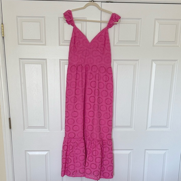 EUC Vineyard Vines Pink Eyelet Maxi Dress - Picture 8 of 8